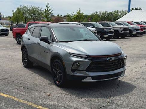 Certified 2024 Chevrolet Blazer LT w/ Redline Edition FWD image 2