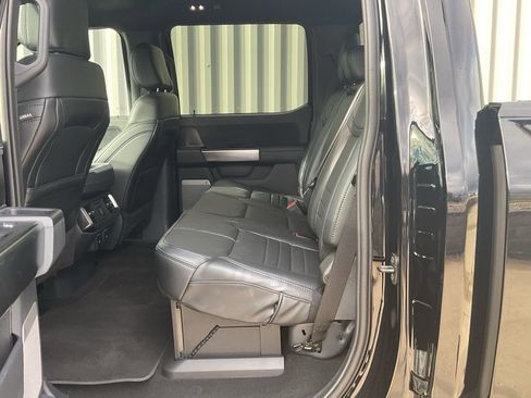 Used 2024 Ford F150 Platinum image 22