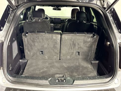 Used 2020 Ford Explorer Limited image 22