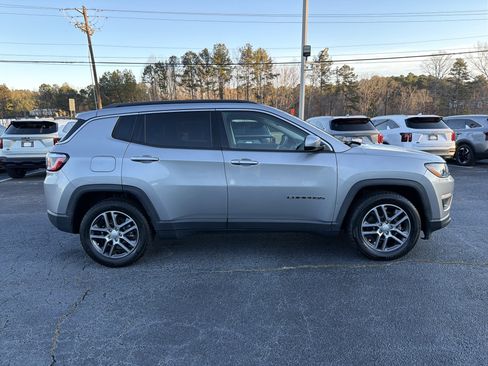 Used 2020 Jeep Compass Latitude w/ Safety & Security Group image 7