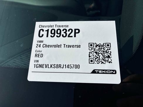 Certified 2024 Chevrolet Traverse RS image 35