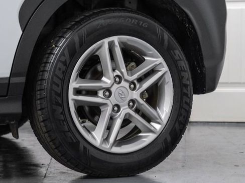 Used 2021 Hyundai Kona SE image 61