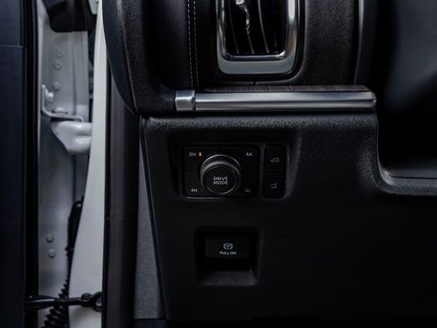 Used 2025 Ford Expedition Max Platinum w/ Platinum Ultimate Package image 22