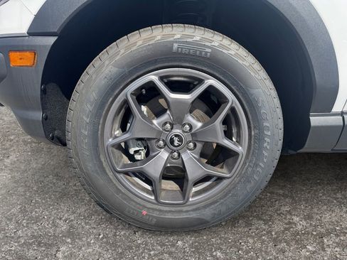 Used 2024 Ford Bronco Sport Badlands image 8