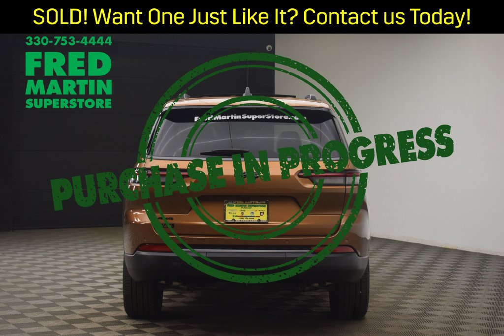 New 2026 Jeep Grand Cherokee L Limited w/ Limited Altitude Package AWD/4WD image 8