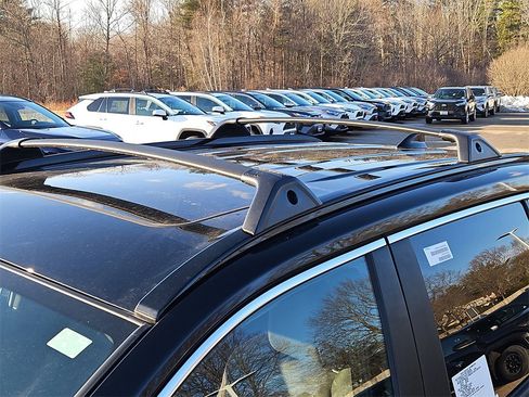 New 2025 Toyota RAV4 SE image 7