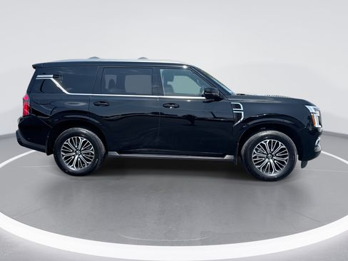 Used 2026 Nissan Armada SL w/ Captain's Chari Seat Package RWD image 3
