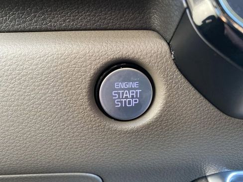 New 2026 Kia Carnival EX image 36