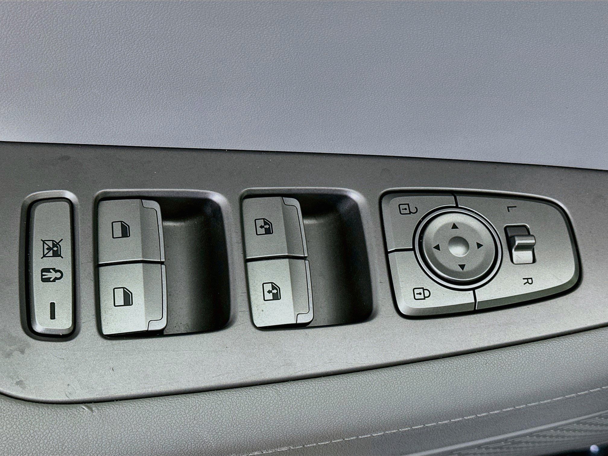 Used 2025 Hyundai Palisade SEL AWD/4WD image 15