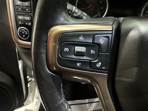 Used 2019 Chevrolet Silverado 1500 High Country image 5