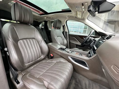 Used 2018 Jaguar F-PACE Portfolio AWD/4WD image 18