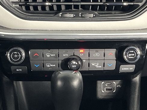 Used 2023 Jeep Compass Limited AWD/4WD image 18