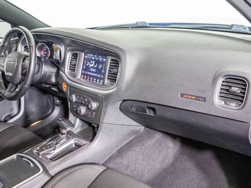 Used 2022 Dodge Charger Scat Pack RWD image 46