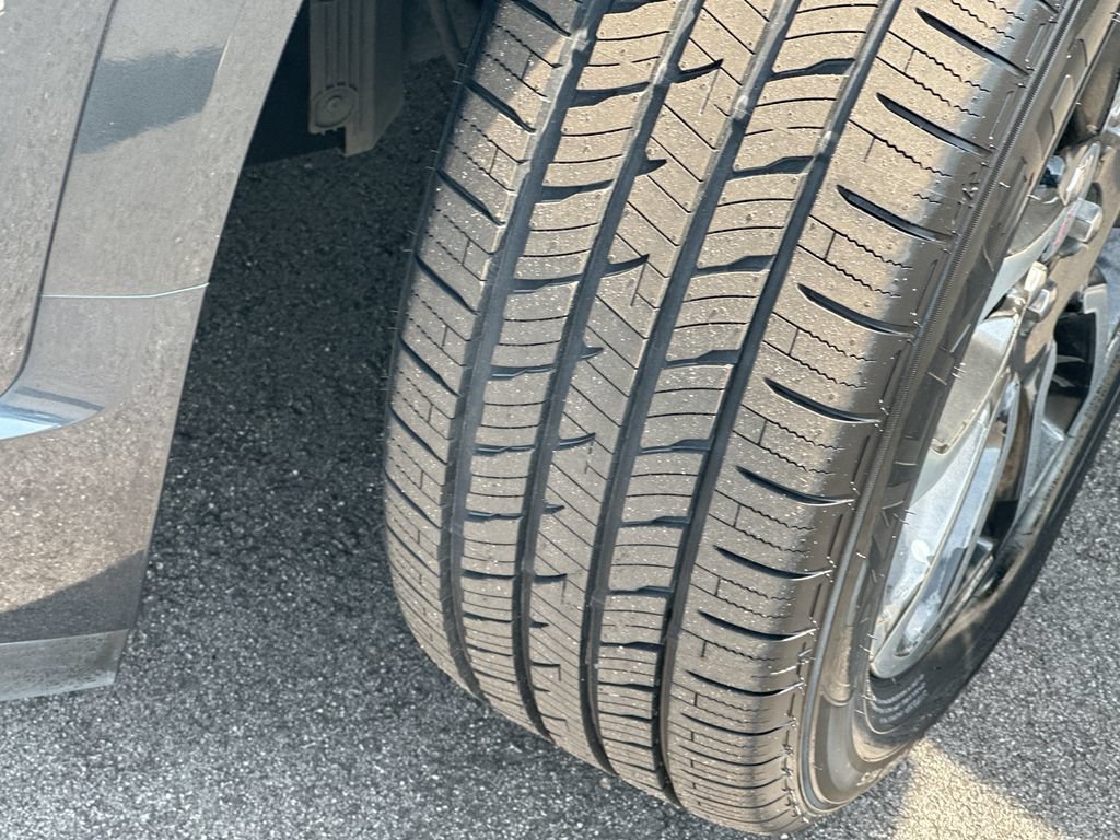 Used 2020 GMC Acadia Denali FWD image 25