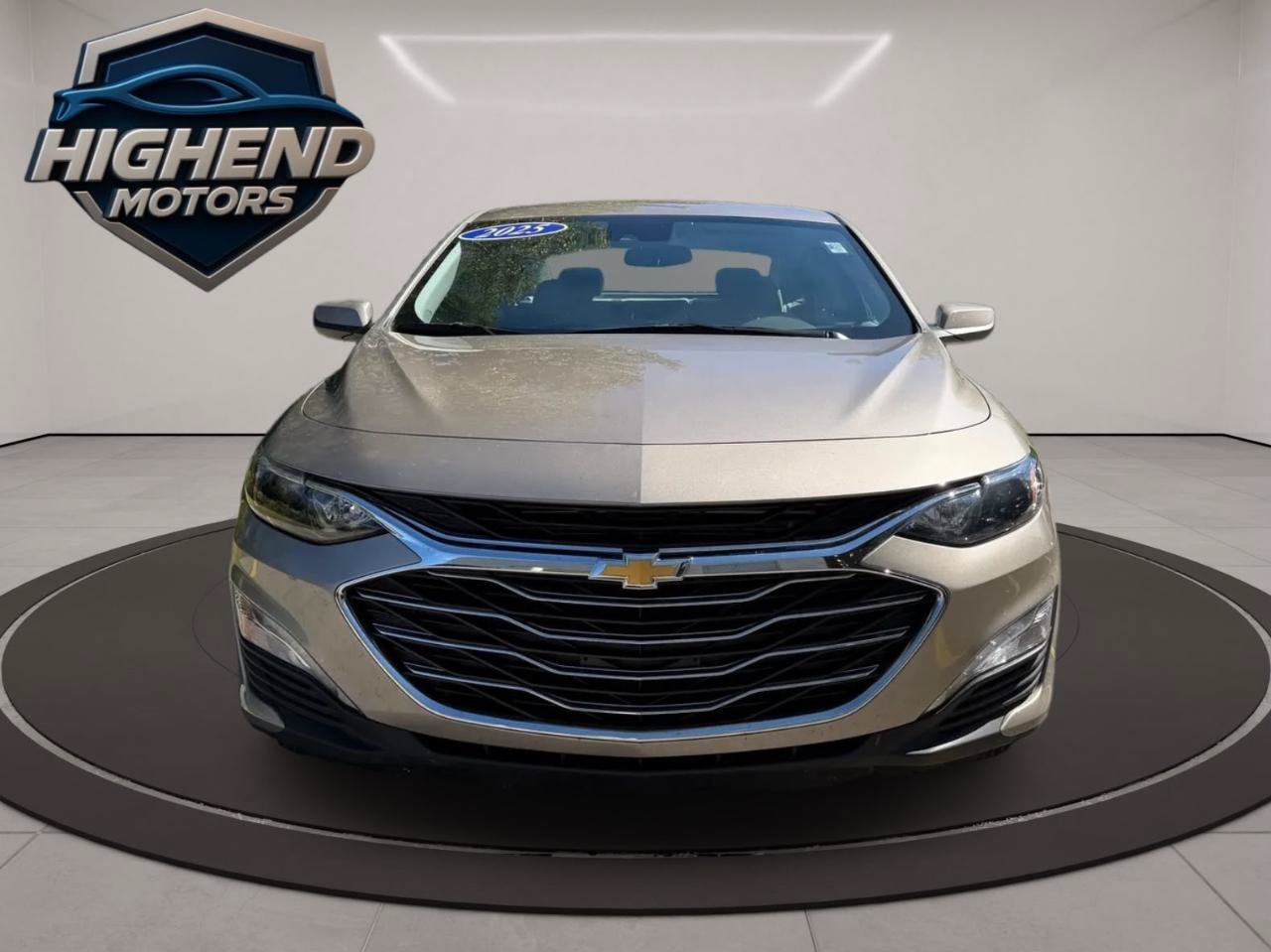 Used 2025 Chevrolet Malibu LT FWD image 8
