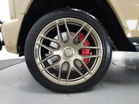 Certified 2025 Mercedes-Benz G 63 AMG 4MATIC image 38
