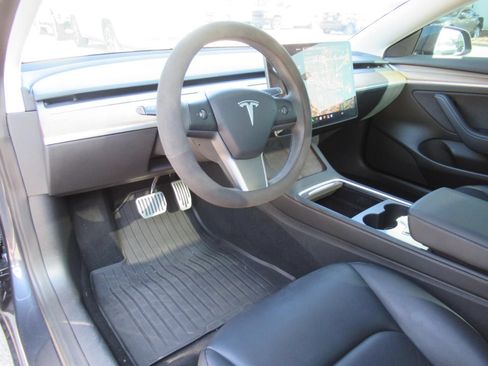 Used 2023 Tesla Model 3 Standard Range RWD image 21