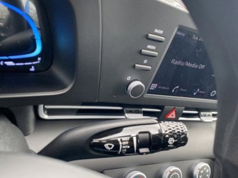 New 2026 Hyundai Elantra SE image 19