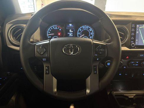 Used 2023 Toyota Tacoma TRD Off-Road w/ Technology Package AWD/4WD image 26