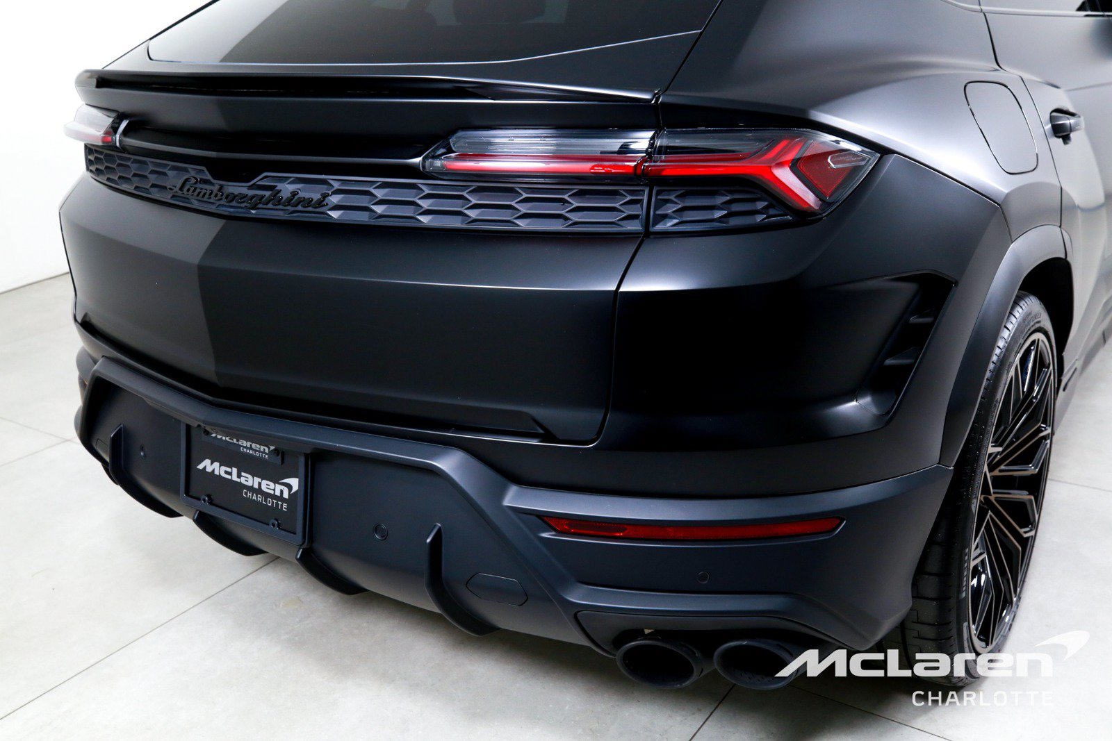 Used 2025 Lamborghini Urus S AWD/4WD image 45