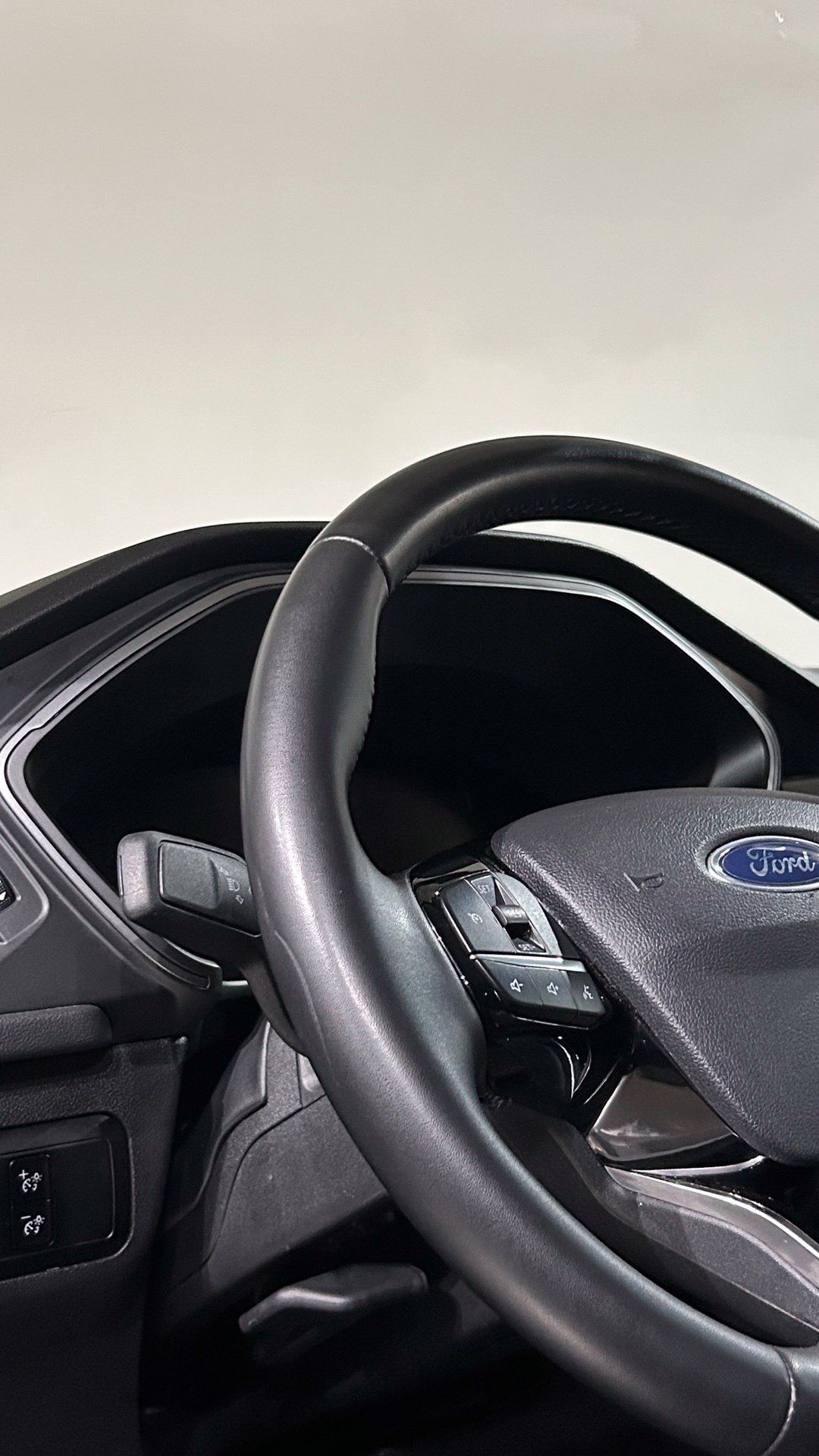 Used 2024 Ford Escape Active AWD/4WD image 36