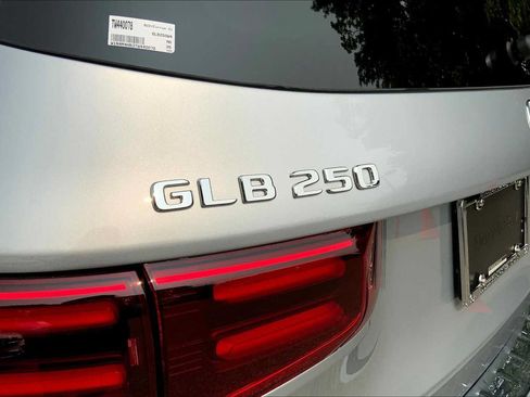 Certified 2026 Mercedes-Benz GLB 250 4MATIC image 19