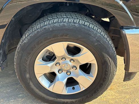 Used 2025 RAM 1500 Big Horn image 12