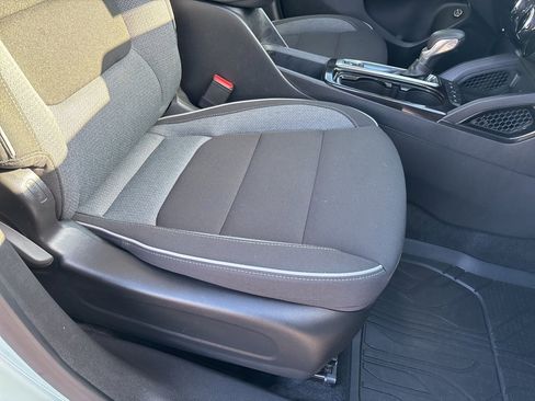 Certified 2025 Chevrolet TrailBlazer LT w/ Convenience Package image 23