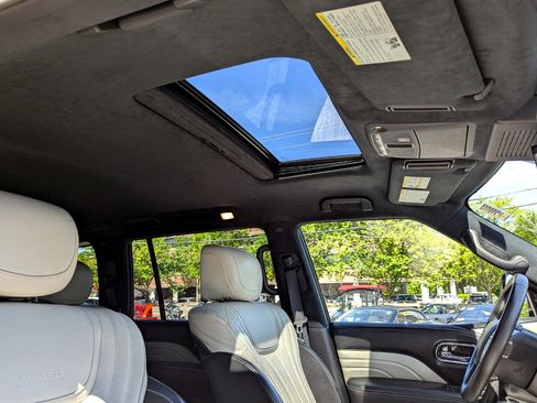 Used 2019 INFINITI QX80 Limited w/ All-Season Package image 41