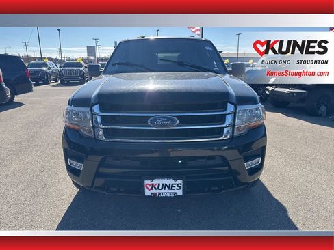 Used 2017 Ford Expedition EL XLT w/ Equipment Group 201A image 3