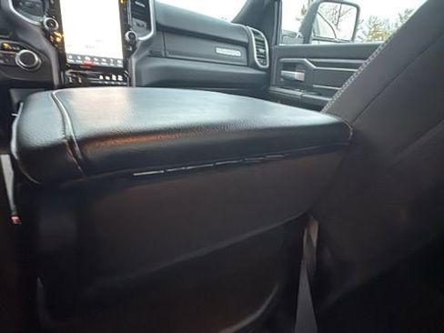 Used 2024 RAM 2500 Big Horn w/ Sport Appearance Package image 24