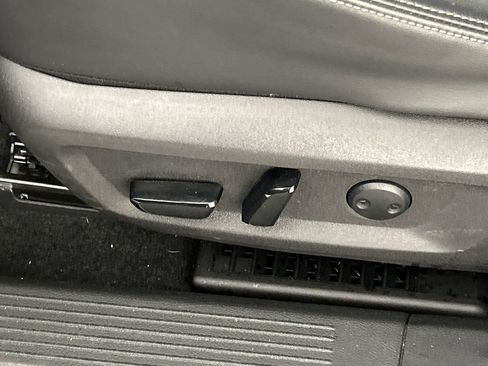 Used 2024 Nissan Rogue Platinum w/ Platinum Premium Package image 20