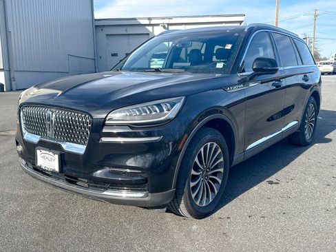Used 2023 Lincoln Aviator Reserve w/ Equipment Group 201A image 3