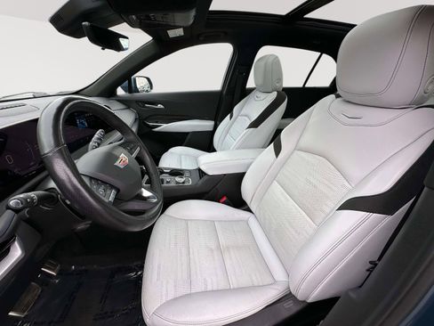 Used 2025 Cadillac XT4 Sport AWD/4WD image 26