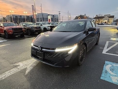 New 2026 Nissan Sentra SR w/ Floor Mat Package image 7