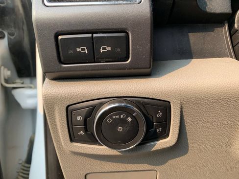 Used 2021 Ford F250 XLT w/ XLT Premium Package AWD/4WD image 38