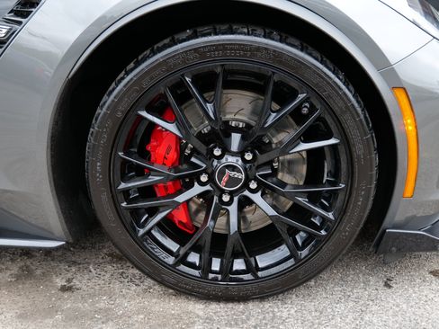 Used 2015 Chevrolet Corvette Z06 w/ 2LZ Preferred Equipment Group image 78
