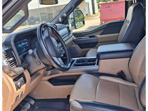 Used 2024 Ford F350 Lariat w/ Chrome Package AWD/4WD image 7
