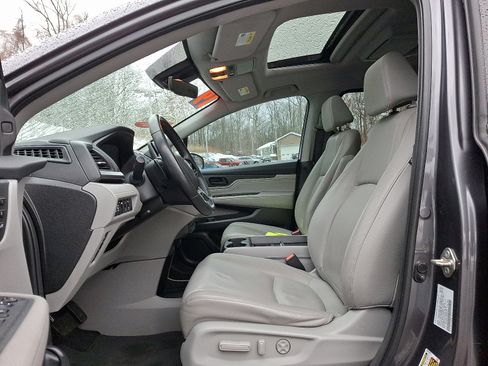 Used 2019 Honda Odyssey Touring image 17