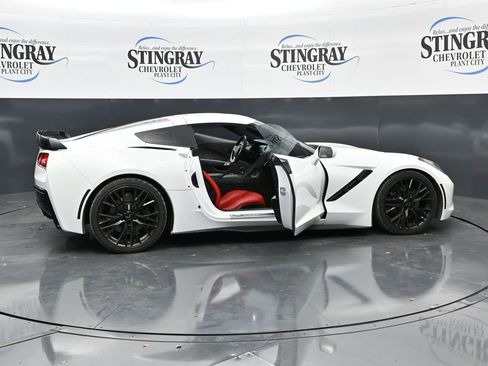 Used 2015 Chevrolet Corvette Stingray Coupe RWD image 36