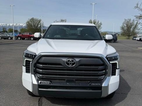Used 2025 Toyota Tundra Limited AWD/4WD image 3