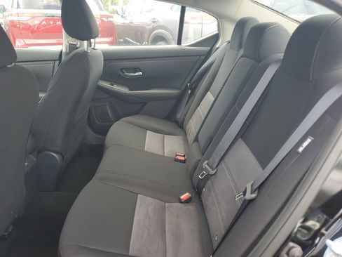 New 2025 Nissan Sentra SR w/ Midnight Edition image 17