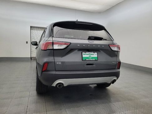 Used 2021 Ford Escape SE image 6