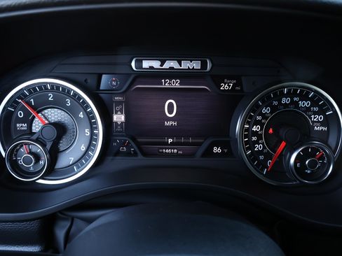 Used 2025 RAM 1500 Big Horn AWD/4WD image 17