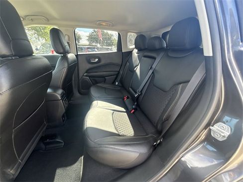Used 2021 Jeep Compass Latitude image 16