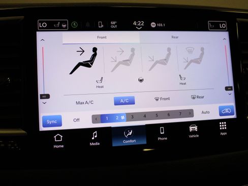 Used 2024 Chrysler Pacifica Touring-L FWD image 26