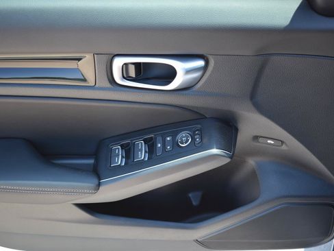 Used 2024 Honda Civic Touring image 22