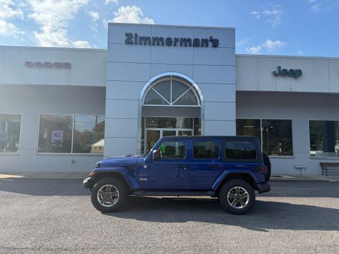 Certified 2020 Jeep Wrangler Unlimited Sahara AWD/4WD image 1