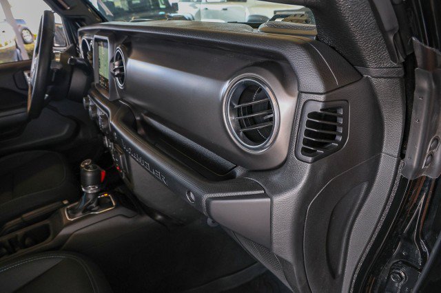 Used 2022 Jeep Wrangler Unlimited Rubicon 4xe w/ Steel Bumper Group AWD/4WD image 37