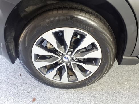 Used 2025 Subaru Outback Touring AWD/4WD image 6
